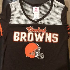 Women’s Cleveland Brown’s small T-shirt